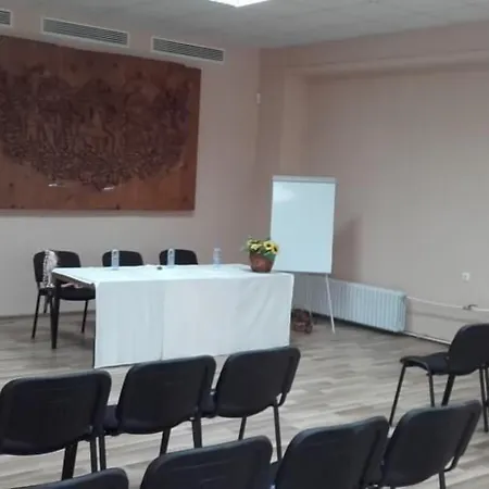 Bor Szálloda Borovec