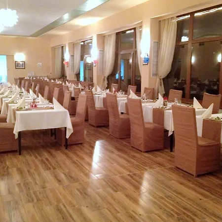 Szálloda Bor Borovec