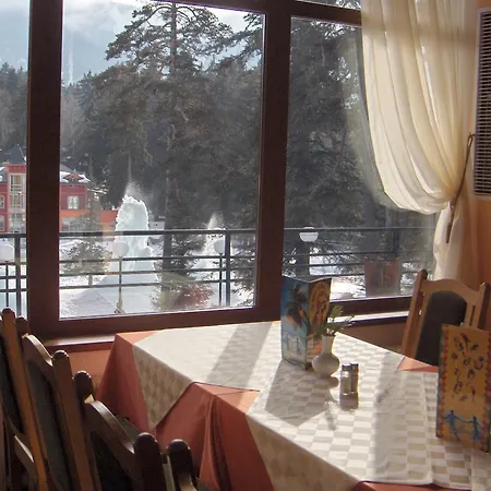 Bor Szálloda Borovec